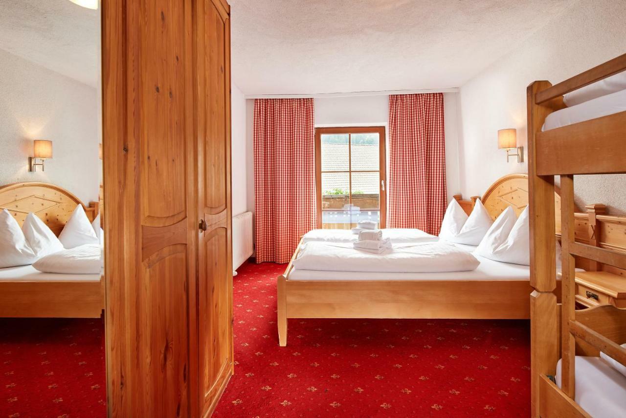 Gut Voegeihof Hotel ฟอร์สเทา ภายนอก รูปภาพ